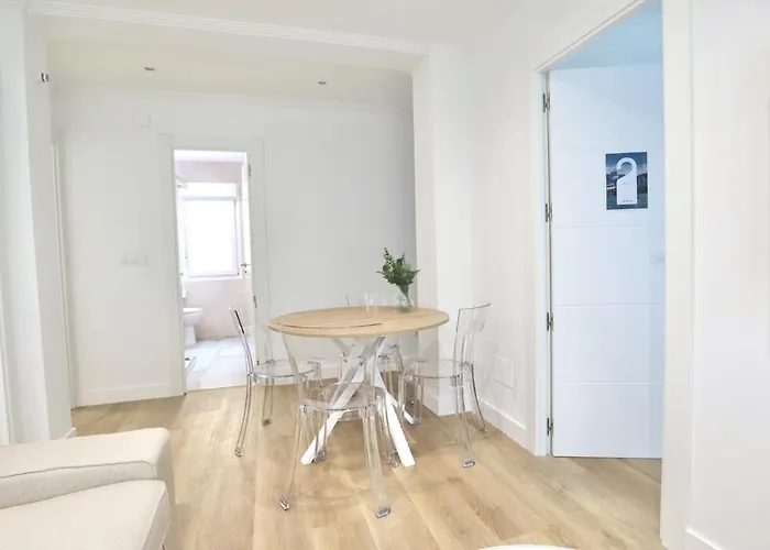 Notel Club - Cálido Y Romántico *