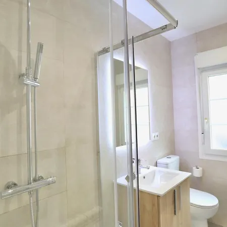 Notel Club - Cálido Y Romántico Santander