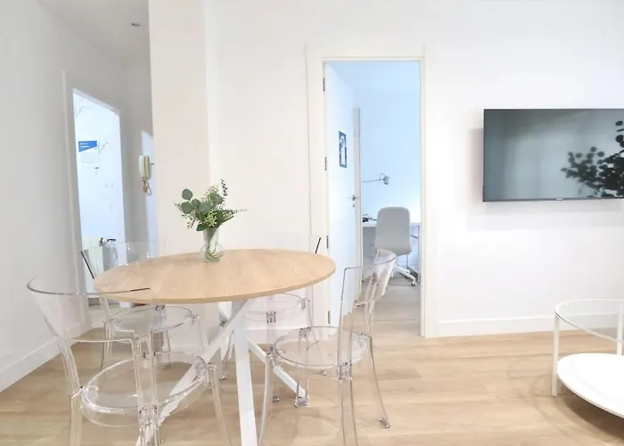 Notel Club - Calido Y Romantico * Santander