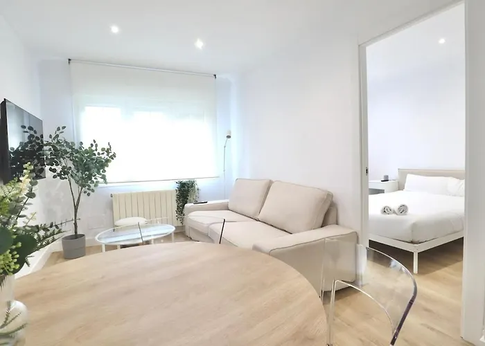 Notel Club - Calido Y Romantico * Santander